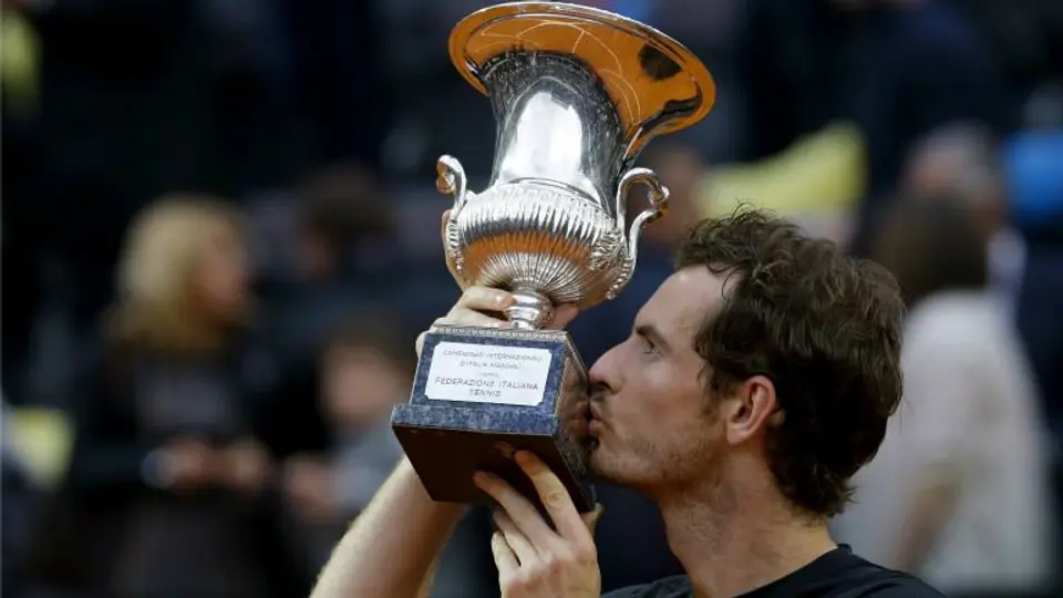 Murray vence a Djokovic y se corona por primera vez en Roma