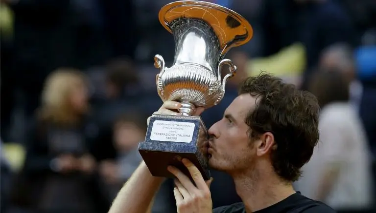 Murray vence a Djokovic y se corona por primera vez en Roma
