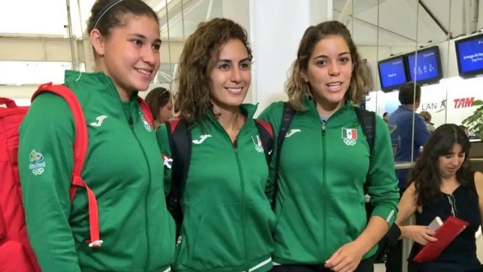 Paola Espinosa y equipo de clavados ya viajan a Río