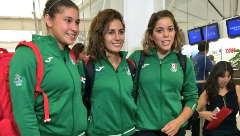 Paola Espinosa y equipo de clavados ya viajan a Río