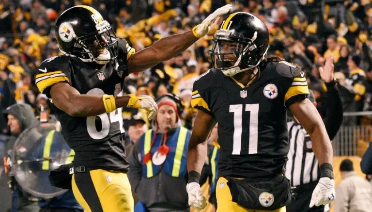 Acereros derrota a Denver y respira en la AFC