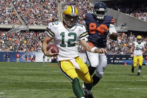Rodgers y James Jones guían triunfo de Empacadores