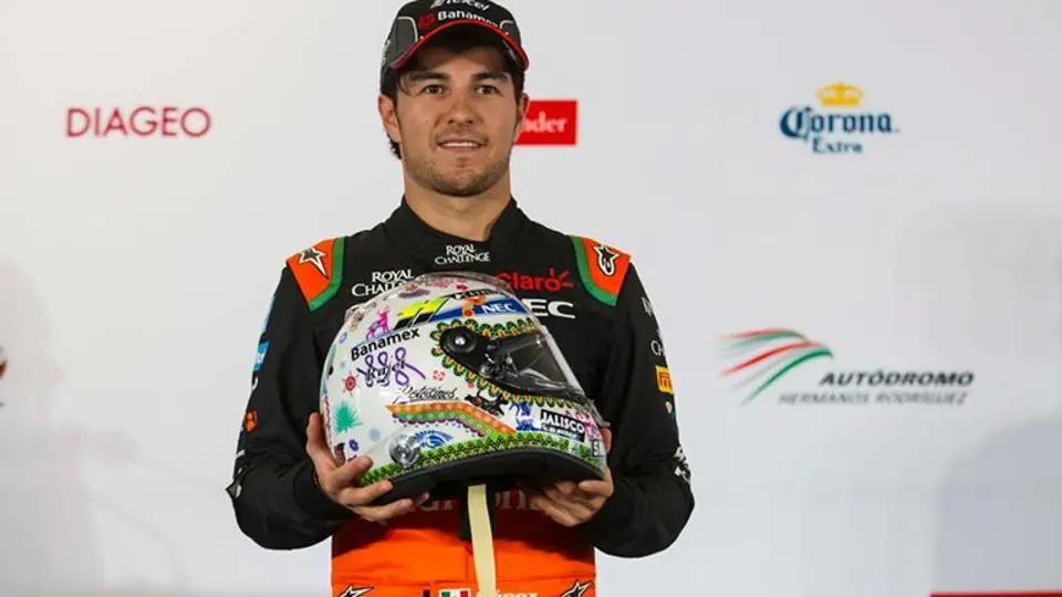 Checo Pérez honrará a Ayotzinapa en el GP de México