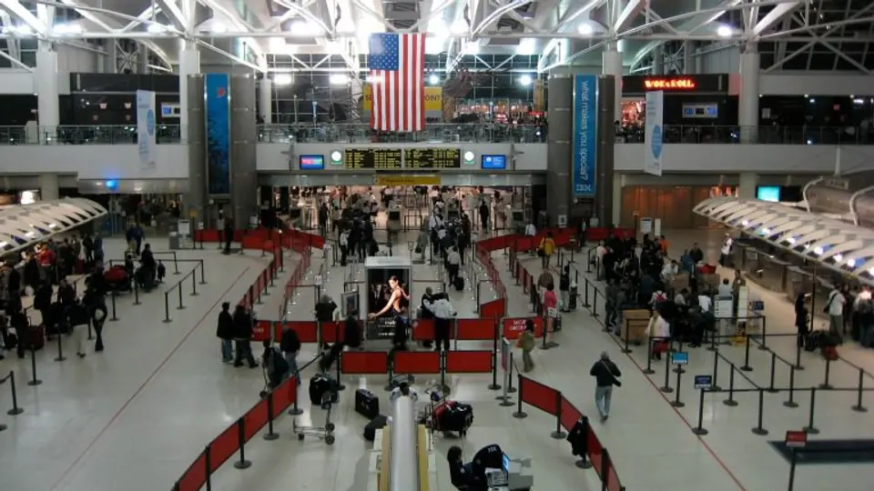 Reportan disparos en aeropuerto JFK de Nueva York