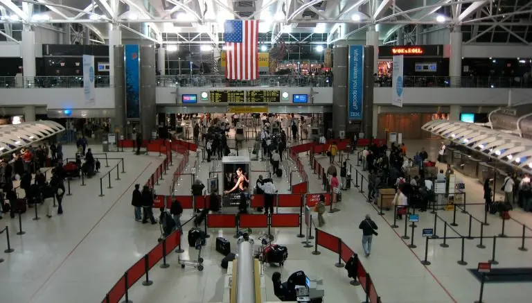 Reportan disparos en aeropuerto JFK de Nueva York