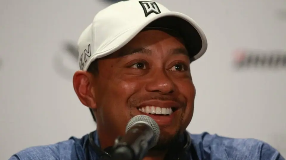 Tiger Woods amenaza con volver a la cima del PGA