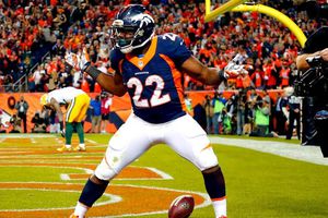 Denver mantiene su invicto al vencer a Green Bay