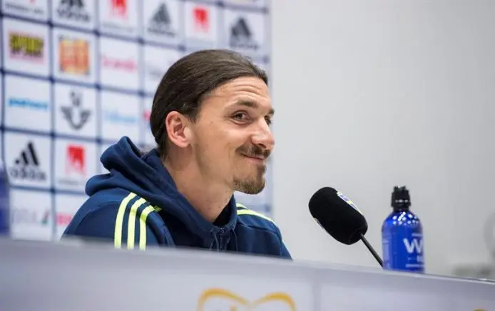 Club alemán realiza ofertas de locura por Ibra