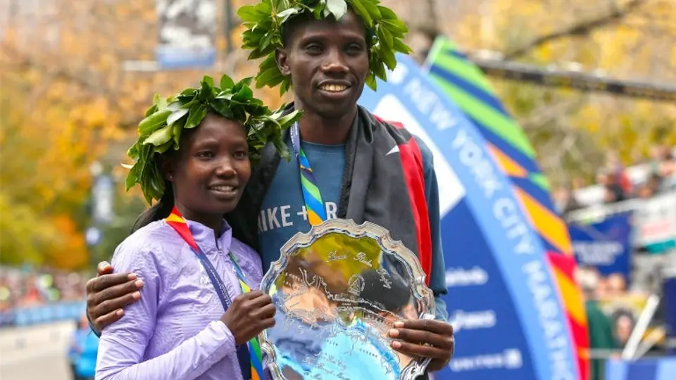 Kenianos conquistan el Maratón de Nueva York