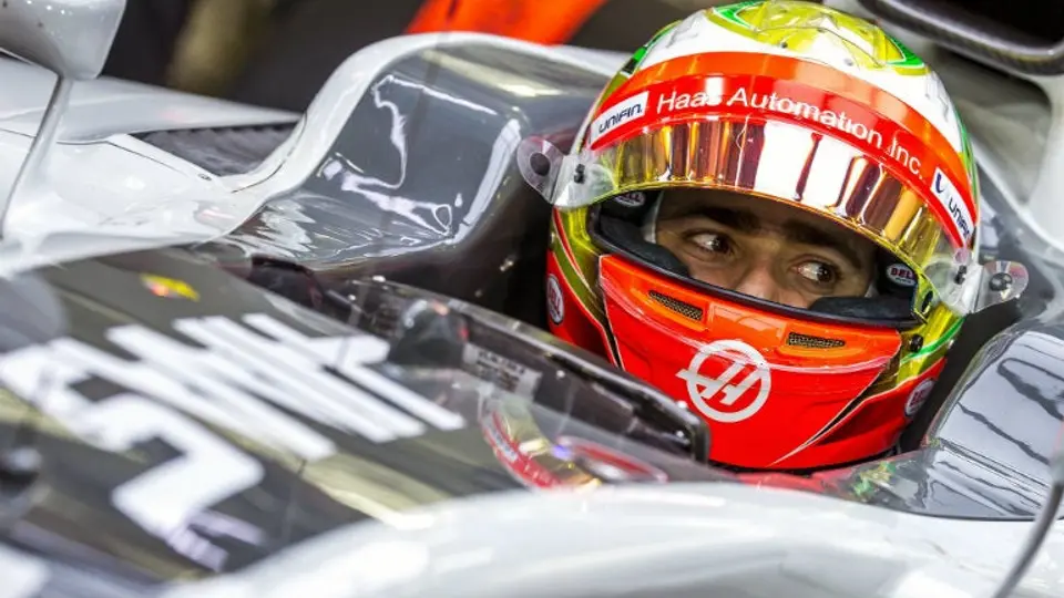 Mexicanos viven 'pesadilla' en GP de Bahréin