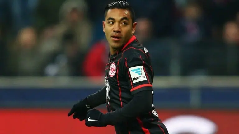 Fabián 'falla' como cajero en tienda de Frankfurt