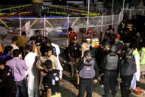 Explosión en Pakistán dejó al menos 60 muertos