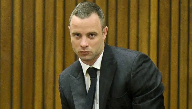 Pistorius pedirá libertad bajo fianza a Tribunal