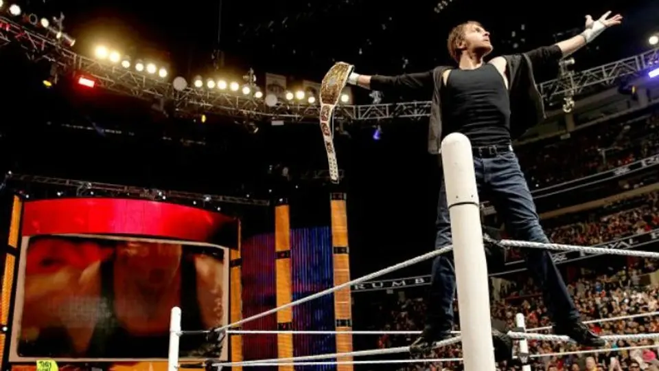 Dean Ambrose retiene el título Intercontinental