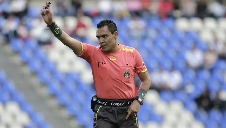 Marco Antonio Ortiz durante un partido de Liga MX | IMAGO7