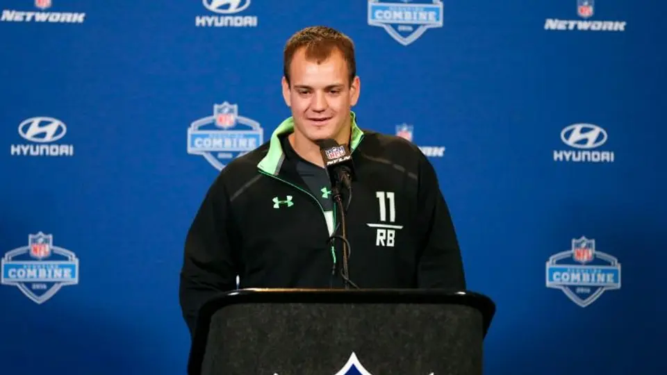 Hermano menor de Gronkowski firma con Buffalo