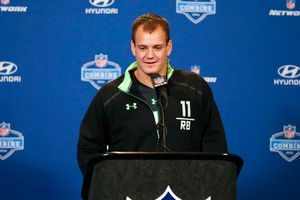 Hermano menor de Gronkowski firma con Buffalo