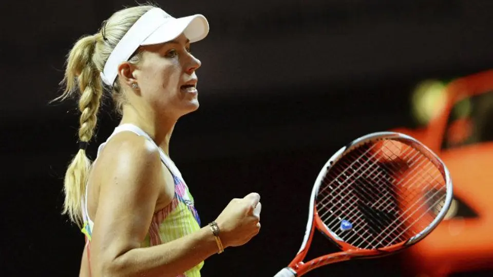 Kerber y Radwanska, a Semifinales en Stuttgart