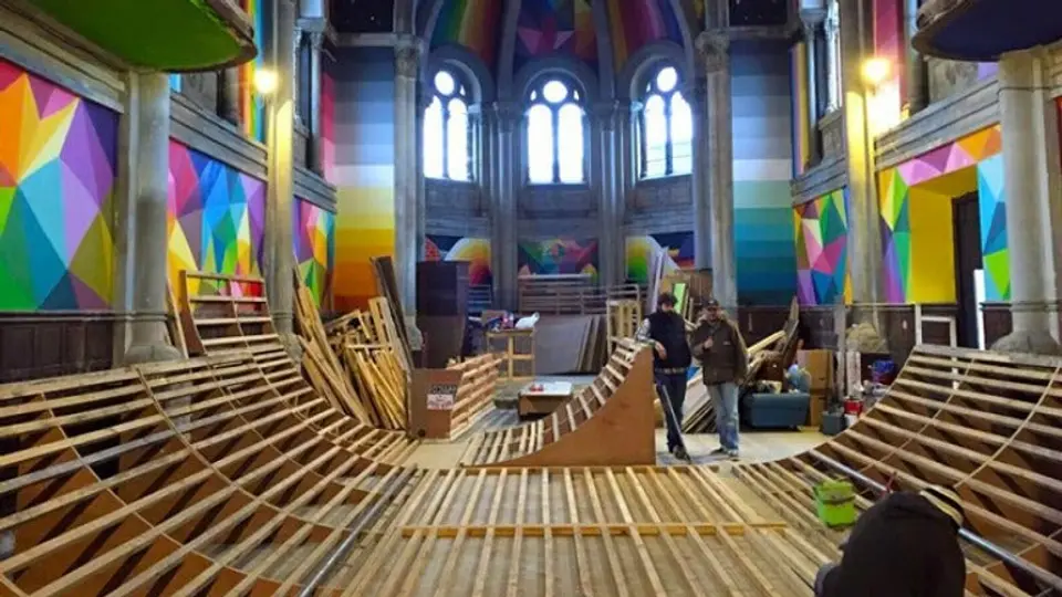 Convierten iglesia en 'skatepark'