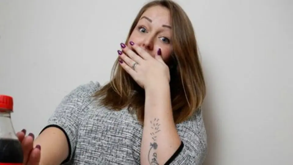Mujer británica padece hipo desde hace 8 años