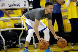 Curry, ausente en tercer juego de la serie contra Rockets