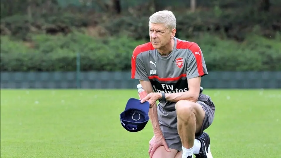 Empleado del Arsenal renuncia para que haya mejores fichajes