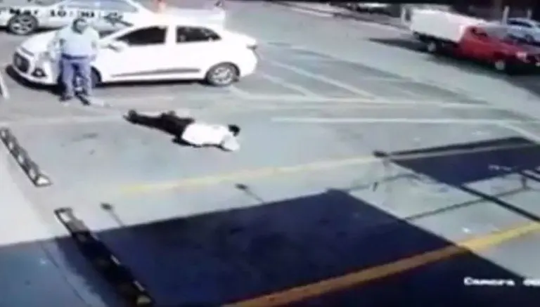 Adulto mayor sufre brutal agresión de conductor imprudente