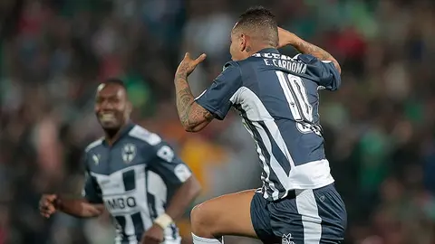 Monterrey derrota a Santos en duelo de golazos