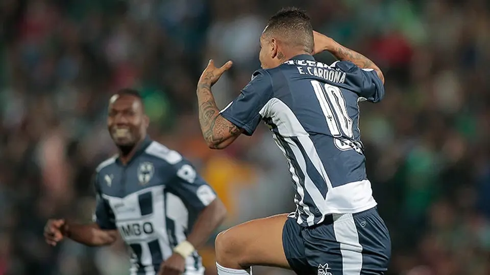 Monterrey derrota a Santos en duelo de golazos