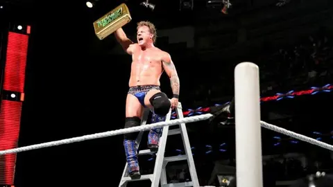 La lucha de escaleras, una tradición que define a WrestleMania
