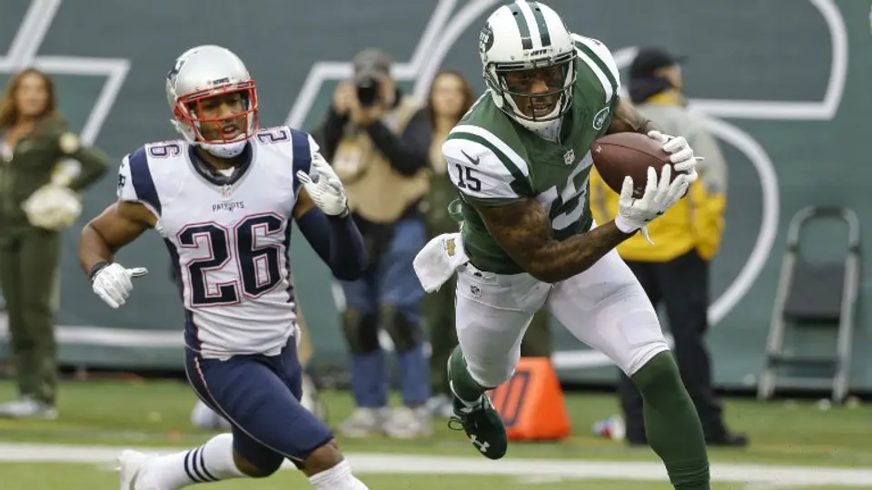 Jets supera a Patriotas y aspira a Playoffs