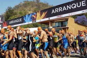 David Mendoza y María Barrera ganan Triatlón Valle de Bravo