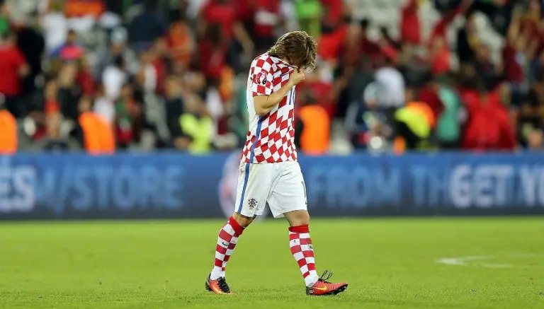 Luka Modric muestra decepción tras caer contra Portugal | EFE