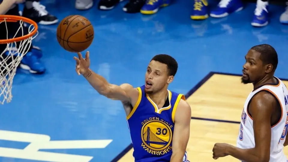 Warriors contra las cuerdas tras caer con Oklahoma
