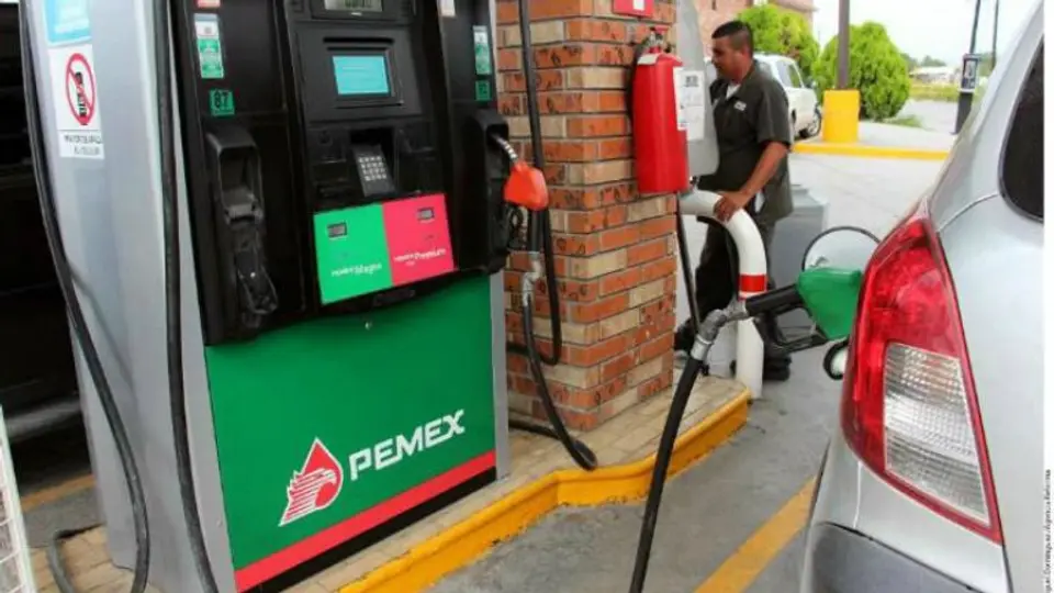 Septiembre nos recibirá con alza en gasolina y luz
