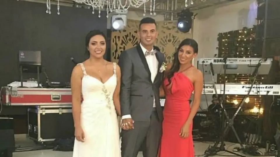 Cardona aprovecha vacaciones para contraer nupcias