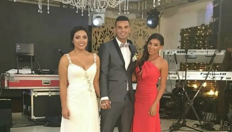 Cardona aprovecha vacaciones para contraer nupcias