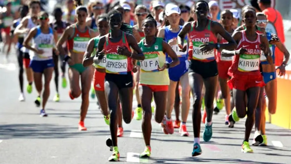 Mexicanas finalizan maratón lejos de las preseas
