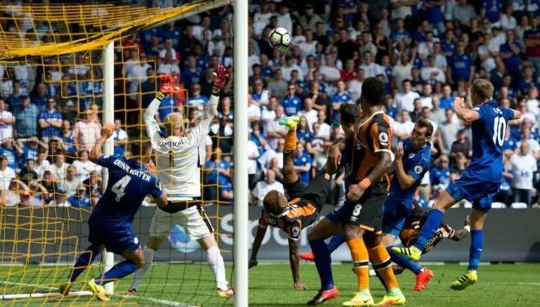 Hull City recrea el 'tiro mellizo' de los hermanos Korioto