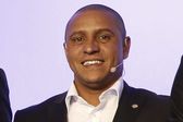 'Estoy trabajando para dirigir al Madrid': Roberto Carlos