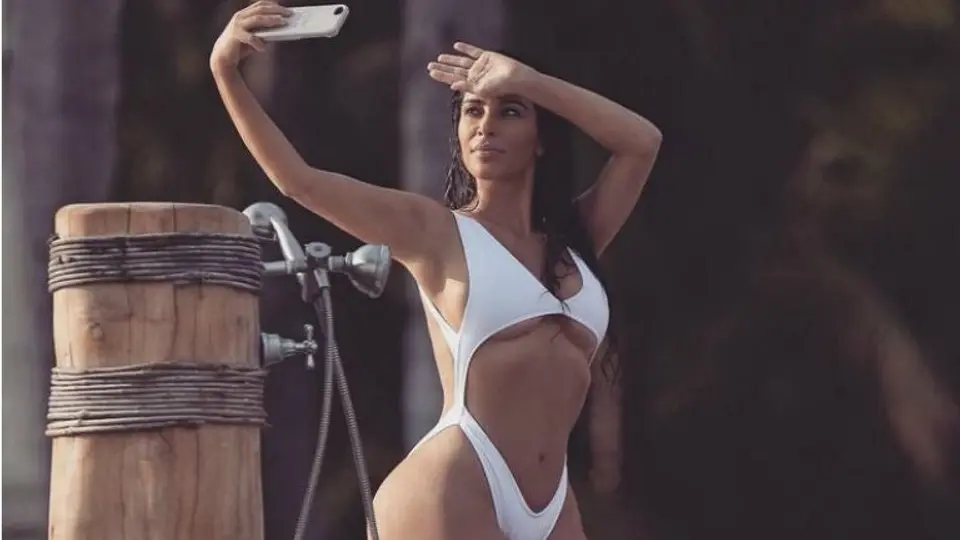 Kim Kardashian revela que se tomó 6 mil selfies en México