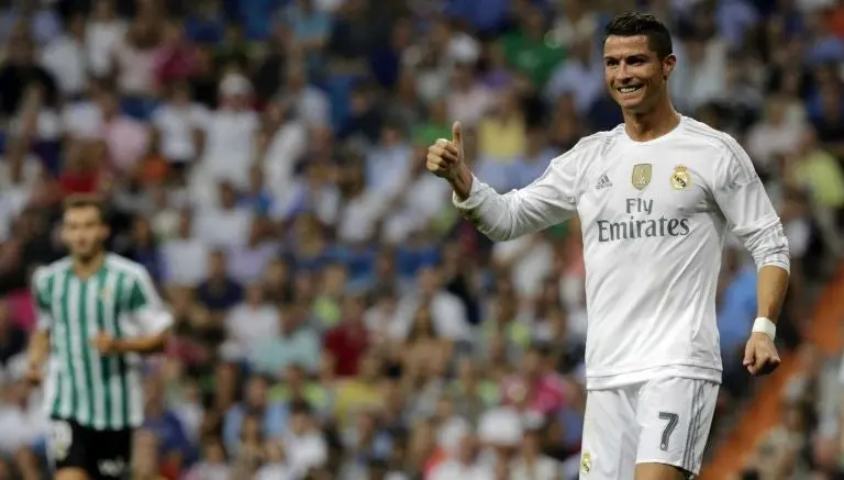 CR7 cobra más de 230 mil euros por tuit publicitario