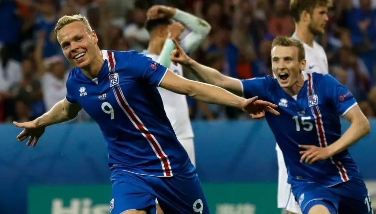 Narrador islandés repite y se 'trastorna' con gol vs Inglaterra