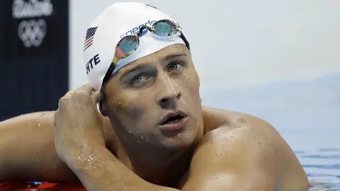 Lochte se disculpa públicamente tras incidente en Río