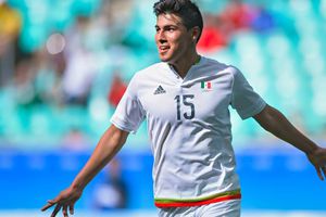 Tri destroza a Fiji con póker de Erick Gutiérrez