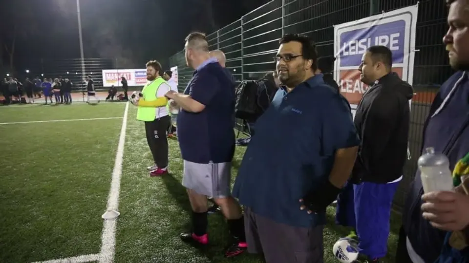 Crean liga de futbol exclusiva para gordos