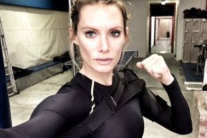 Amputarán brazo a doble de acción de Resident Evil