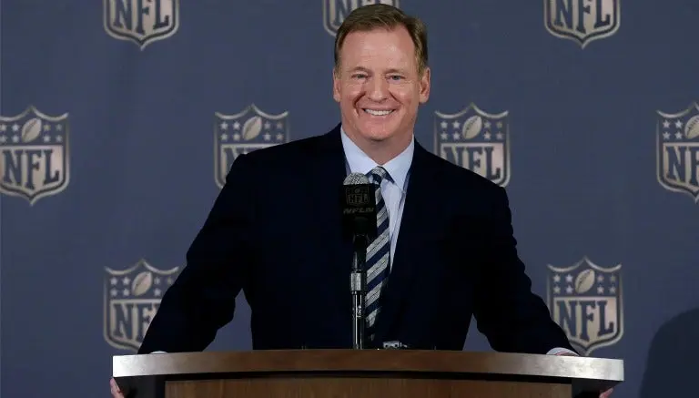 Comisionado de la NFL ganó 34 mdd en 2014