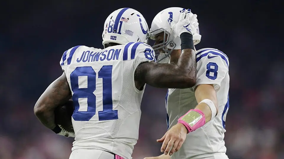 Hasselbeck guía triunfo de Indianapolis sobre Houston