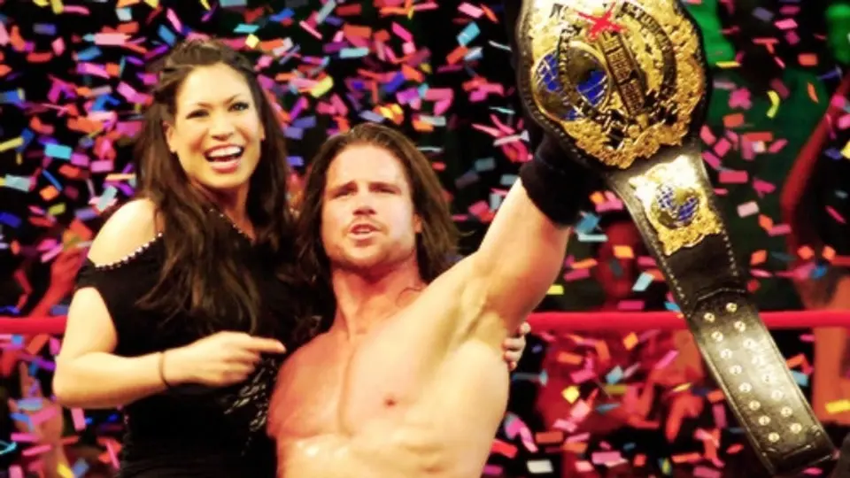 Virilidad de exestrella de WWE, 'exhibida' por su pareja